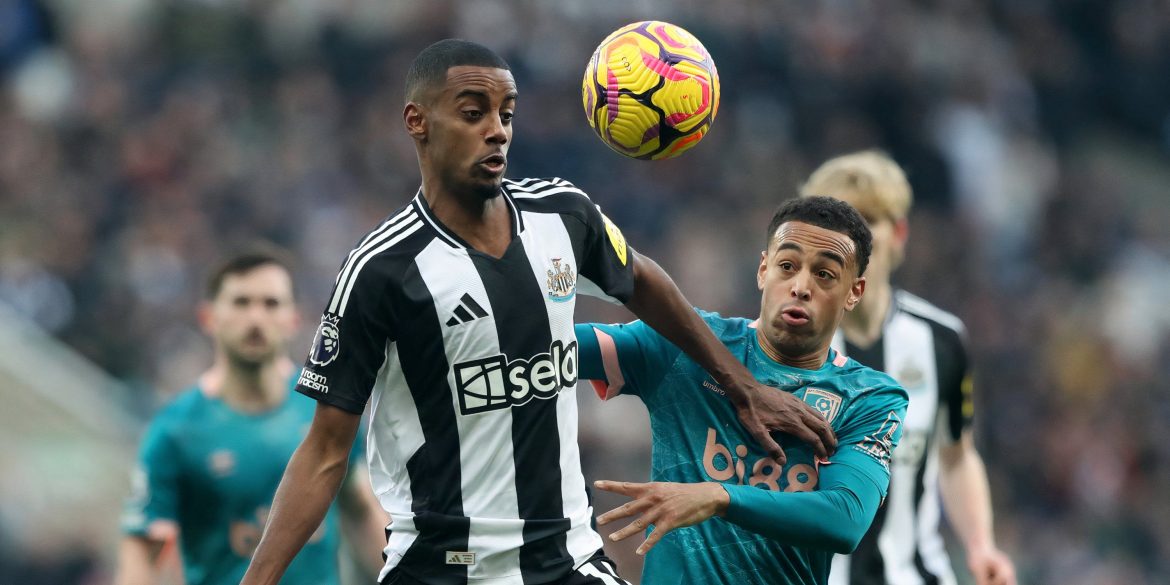 He earns way more than Isak: Berta must axe "frustrating" Arsenal star ASAP
