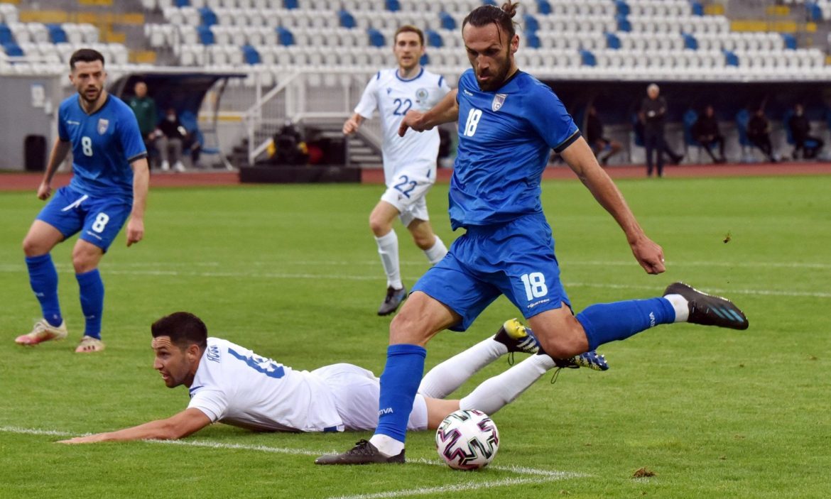 Vedat Muriqi: Leeds eye Lasogga 2.0