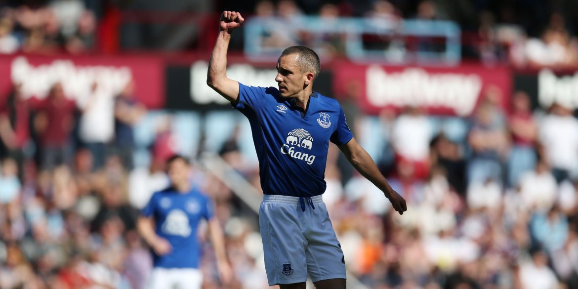 Moyes' next Osman: Everton pushing for move for "crucial'" £100k-p/w star