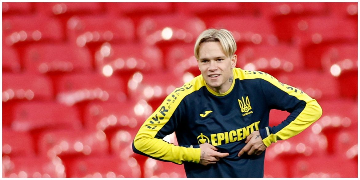Chelsea eyeing Stamford Bridge deal for "top talent", Mudryk pushing move