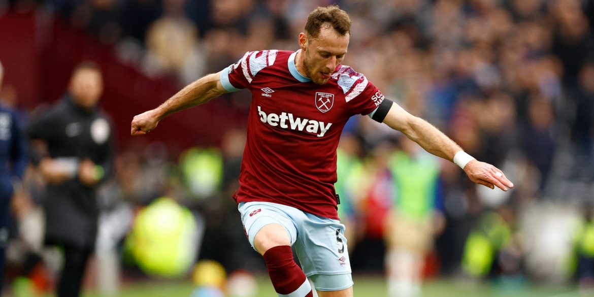 West Ham In The Race For "Complete" Teenage Coufal Upgrade